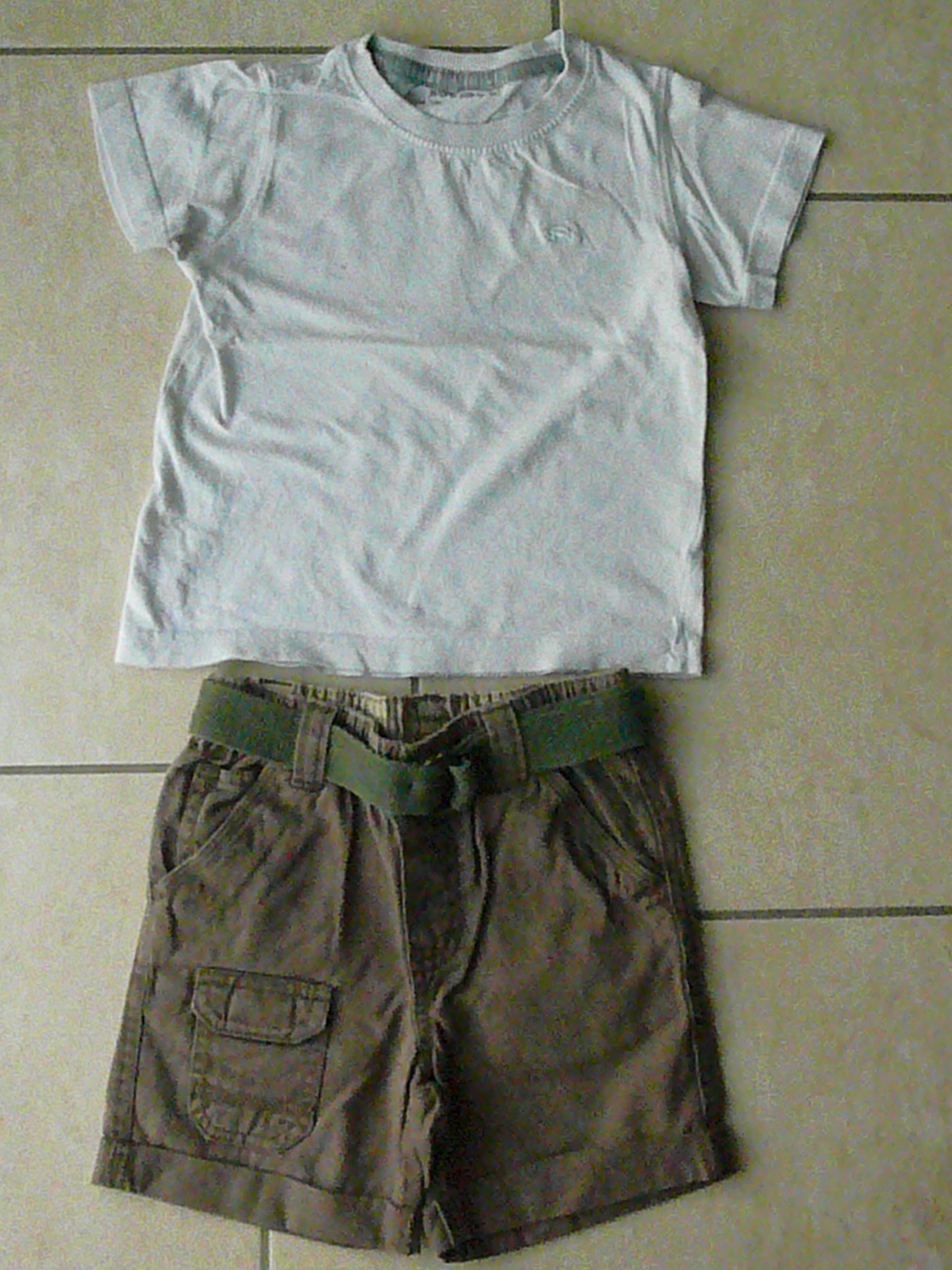 Ensemble 3 pi�ces 36 mois (n�36) 7 Franqueville-Saint-Pierre (76)