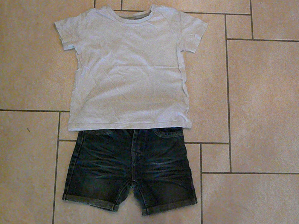 Ensemble 2 pi�ces 4 ans (n�22) 7 Franqueville-Saint-Pierre (76)