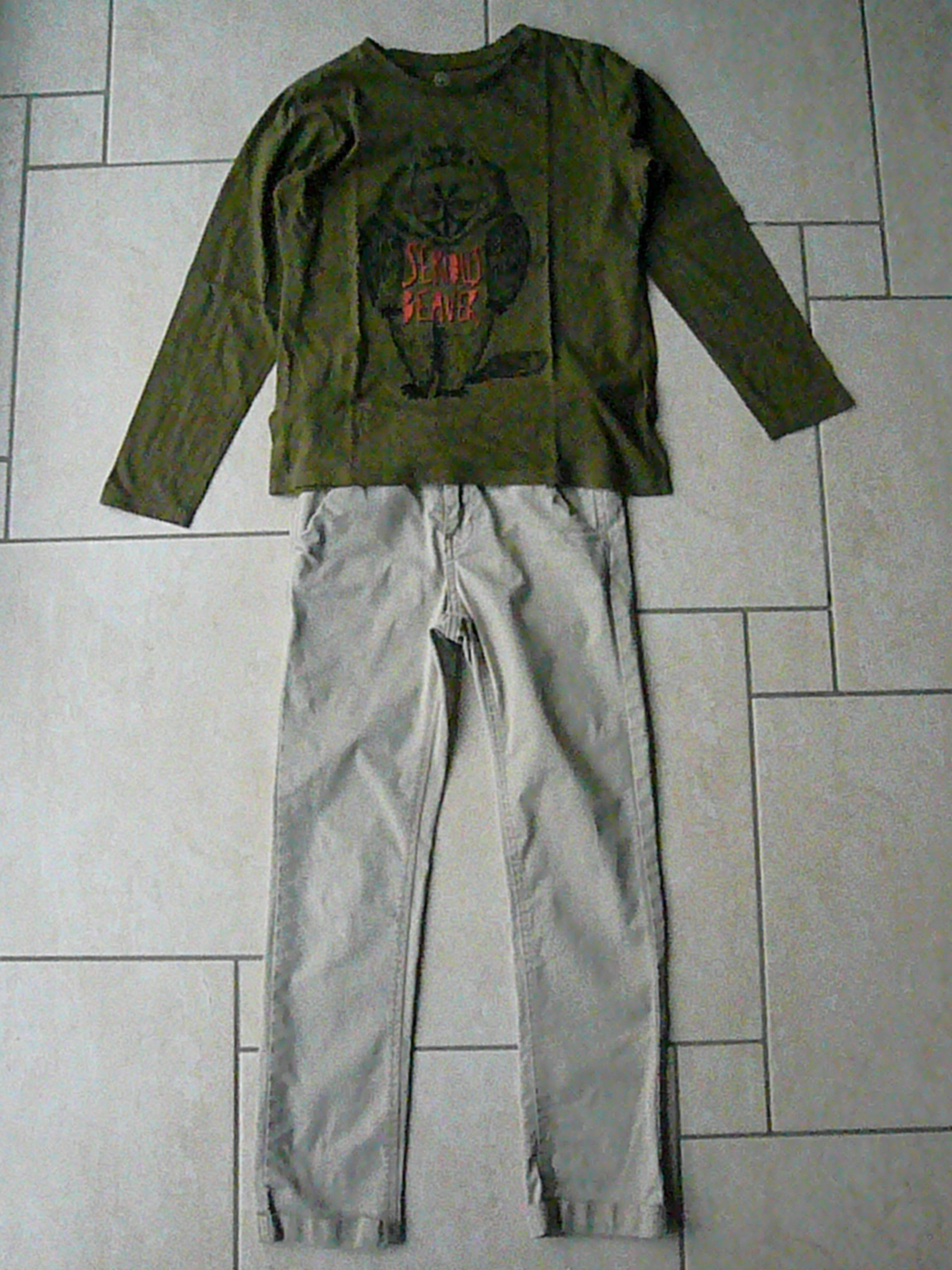 Ensemble 2 pi�ces 9 ans (n�3) 7 Franqueville-Saint-Pierre (76)