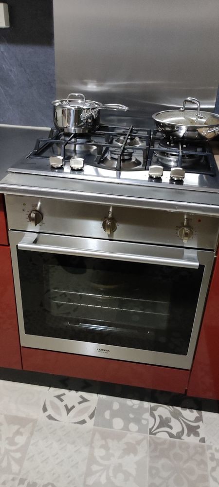Ensemble plaque de cuisson à gaz Hotpoint + four à gaz Lofa  399 Belmont-sur-Rance (12)