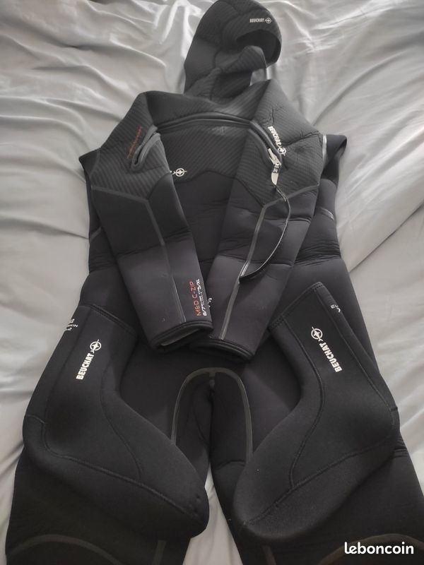 Ensemble Plong�e Aquatique - Combinaison + Chaussons Beuchat 360 Cadillac (33)