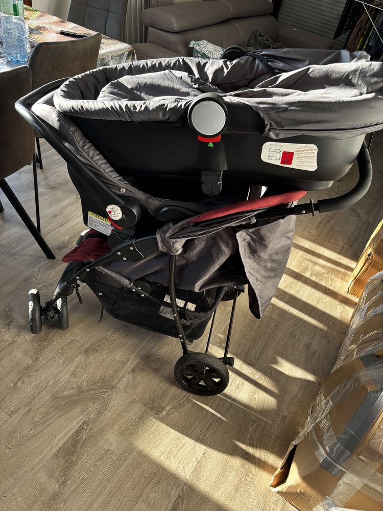 Ensemble poussette+ cosy+ nacelle 70 Mantes-la-Ville (78)