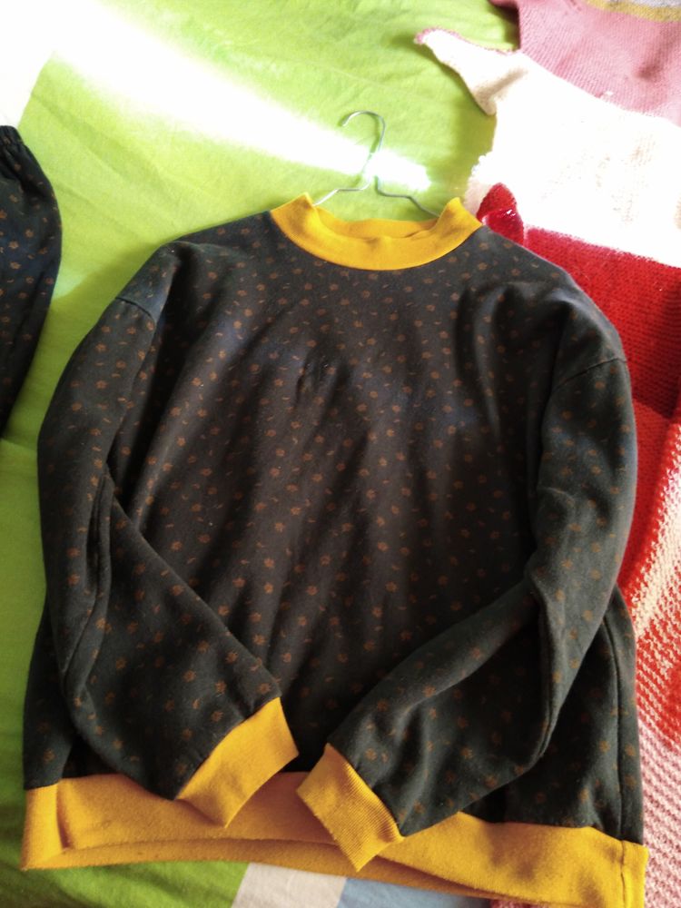 Ensemble pull et jupe enfant taille 16 ans 6 Gannat (03)