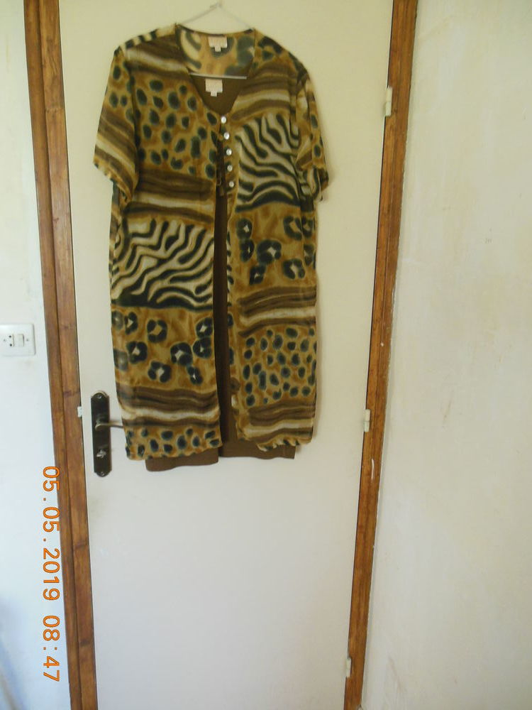 ensemble robe marron et voile marque Claude Vernier 15 Douzy (08)