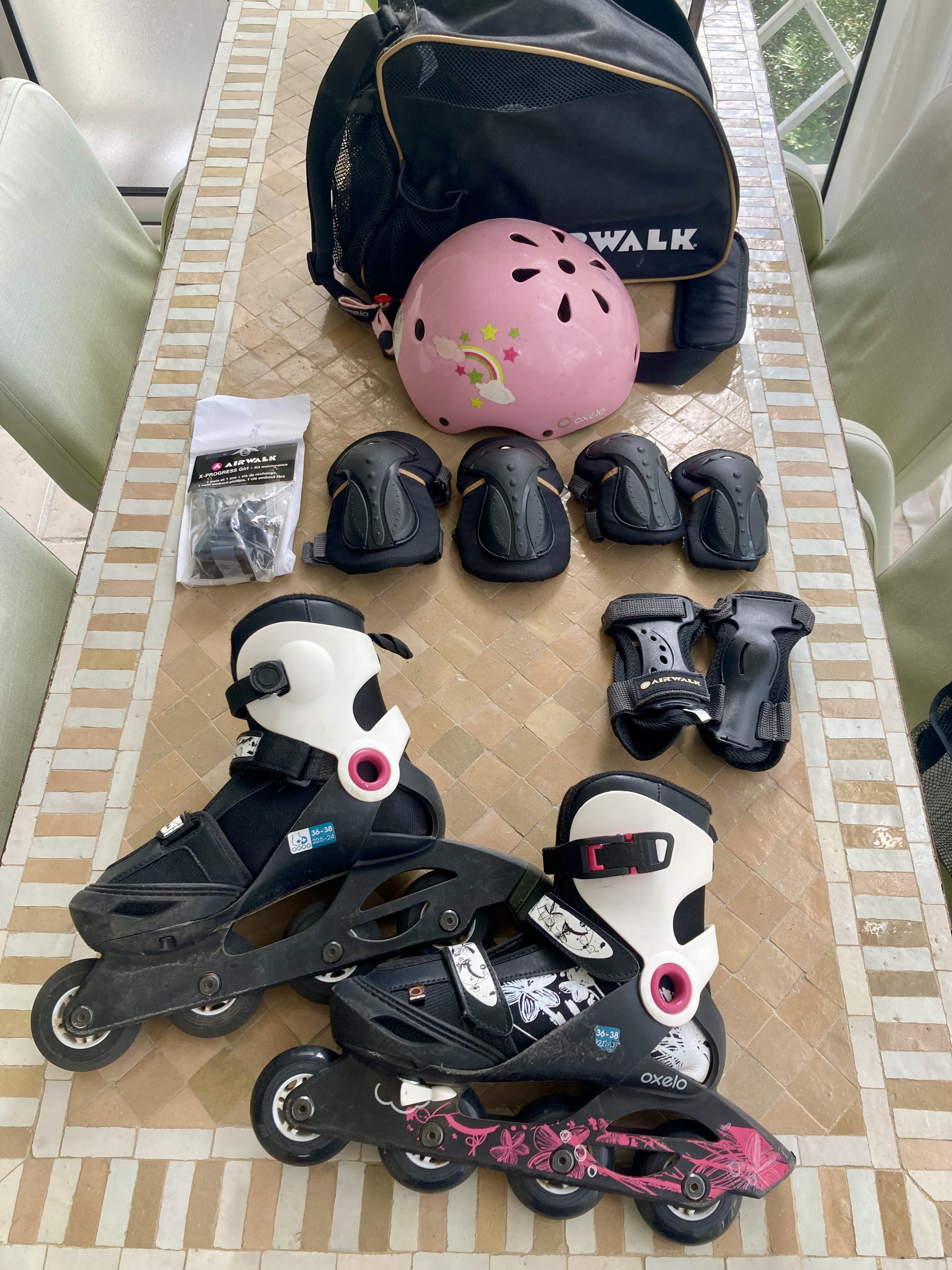 Ensemble de rollers, protections et casque 35 Paris 14 (75)