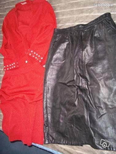 ENSEMBLE ROUGE BRILLANT 25 Toulouse (31)