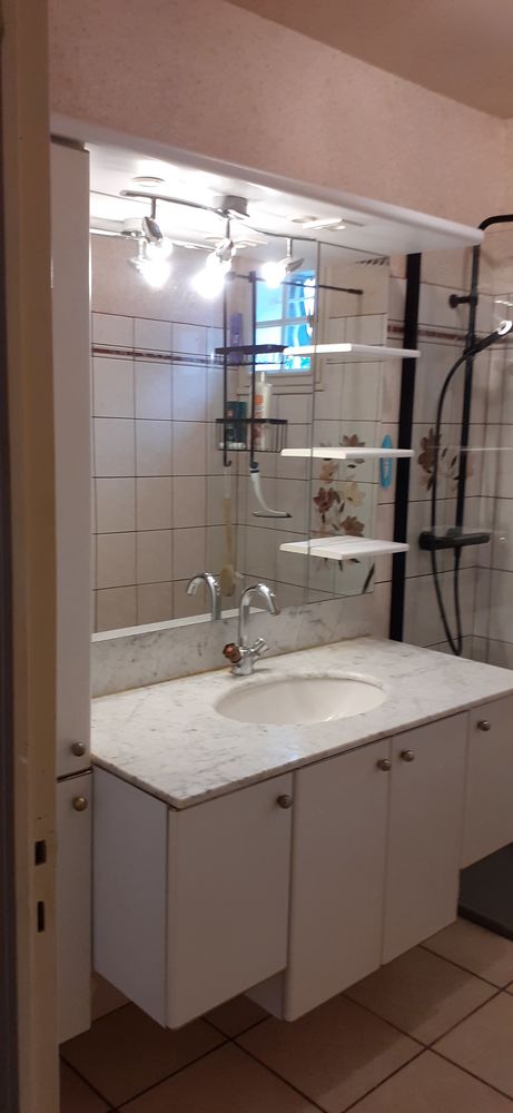 Ensemble salle de bain 300 Saint-Nicolas-de-Redon (44)