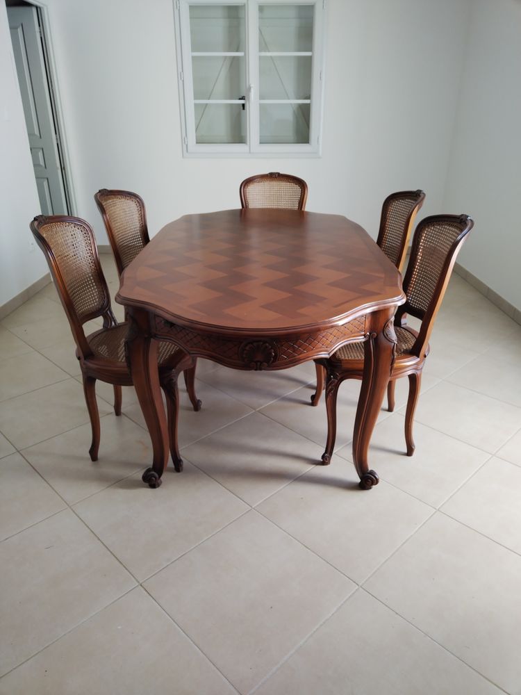 ensemble salle � manger 250 Charolles (71)