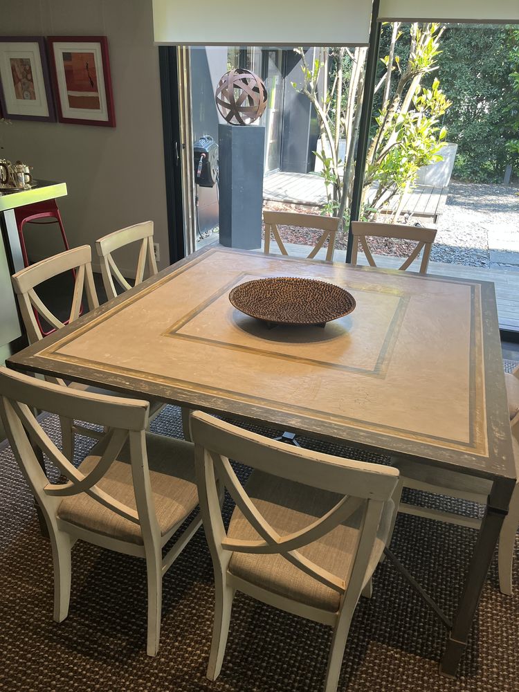 Ensemble de salle � manger : table  8 chaises et tapis 1250 Bruges (33)