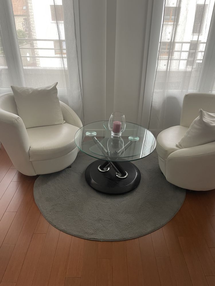 Ensemble salon, fauteuils, table basse et tapis 200 Le Raincy (93)