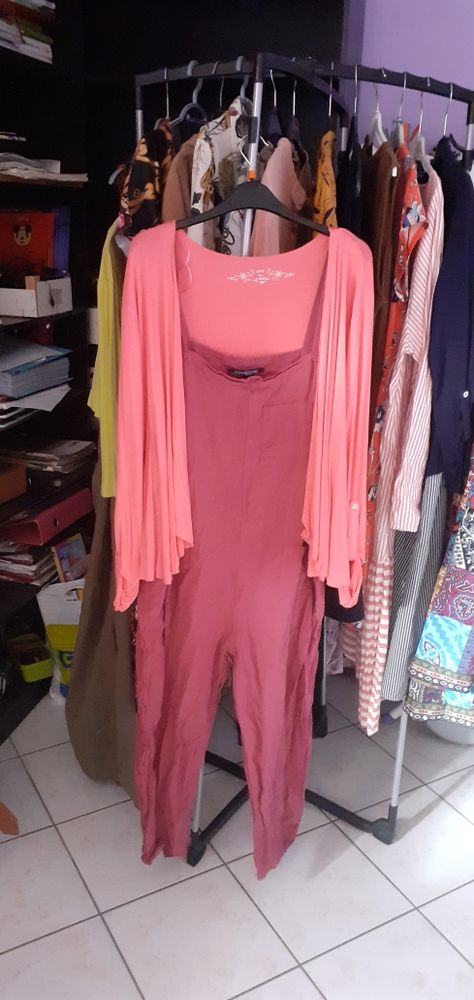 Ensemble salopette Gracila et petite veste 25 Vignes (64)