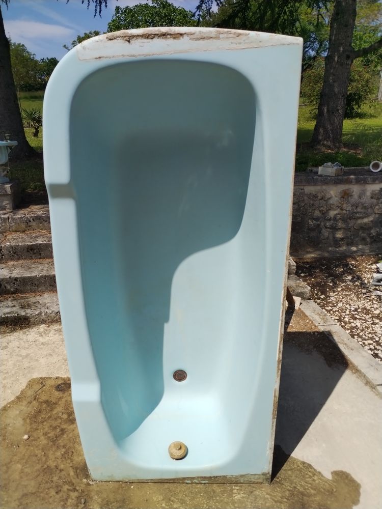 ENSEMBLE SANITAIRE SALLE DE BAIN ann�e 60 700 Mornac (16)