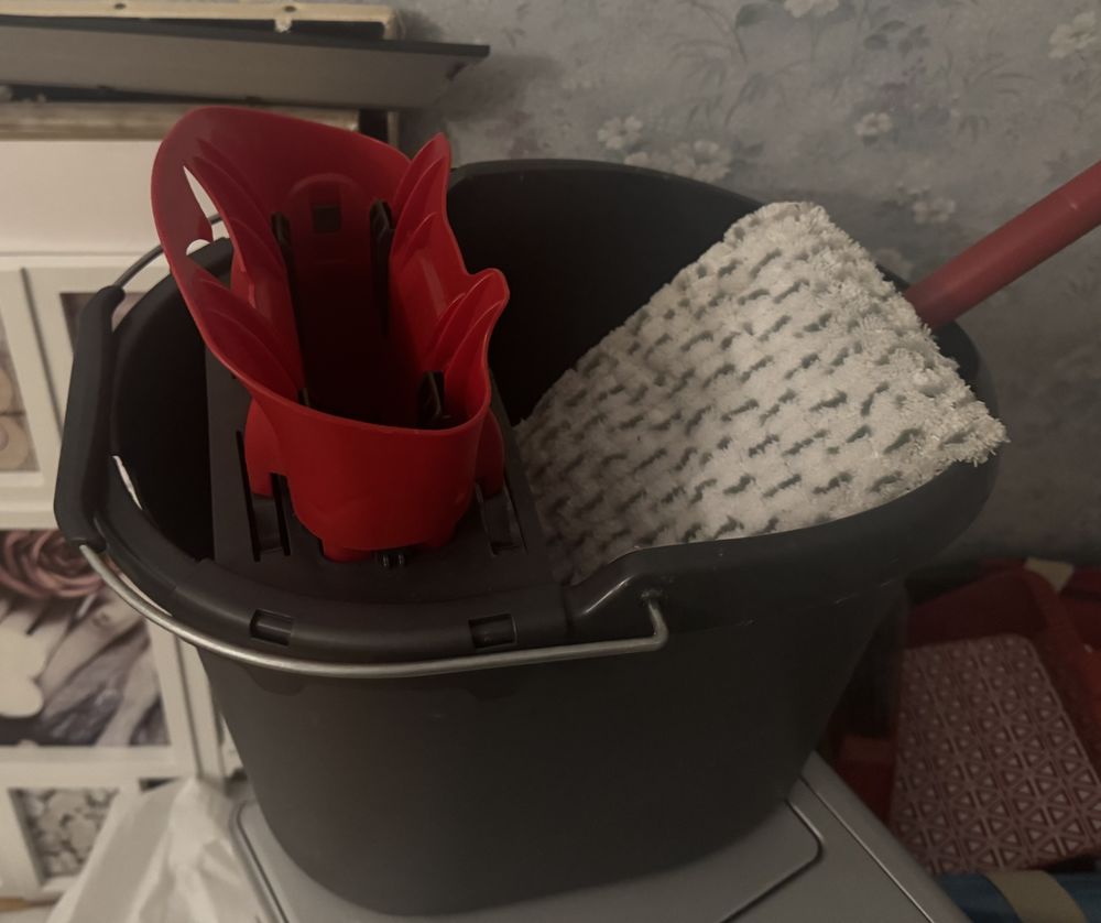 Ensemble sceau de m�nage balai et toile 10 Cambremer (14)