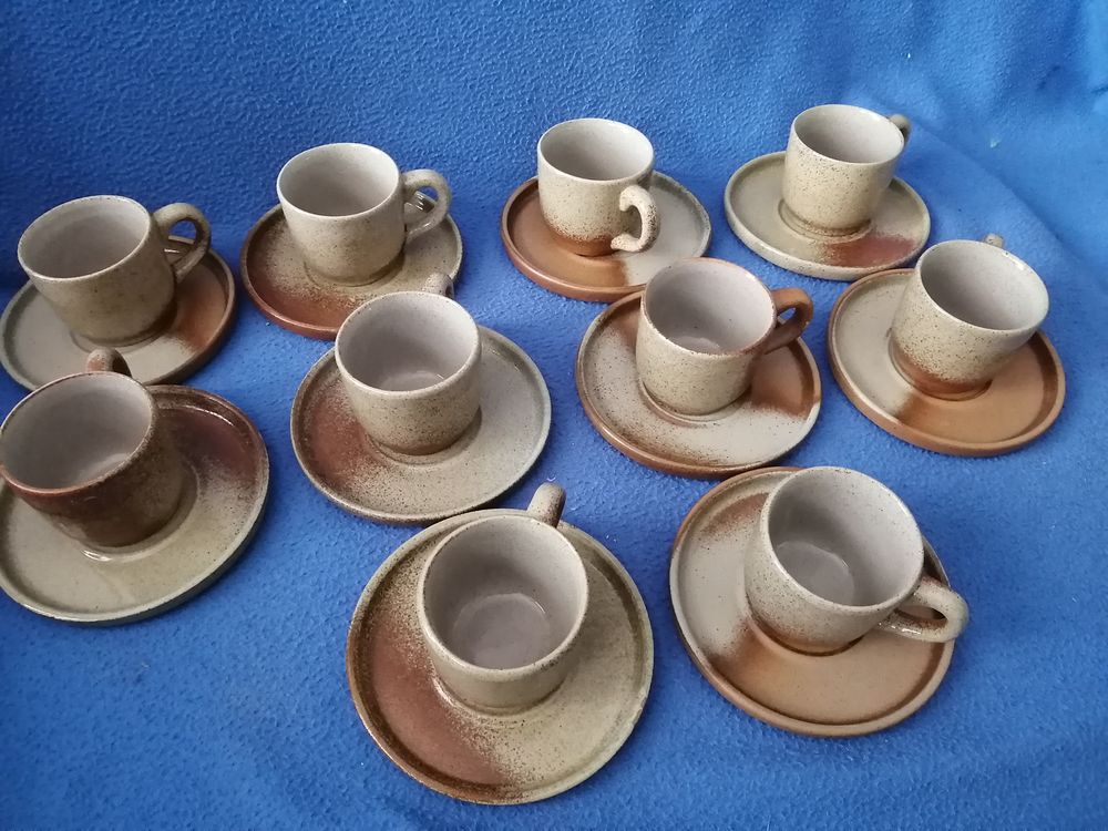 Ensemble service � caf� en gr�s de l'Arnon 28 Habsheim (68)