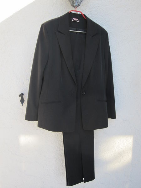 ENSEMBLE  SOIREE VESTE/PANTALON 8 Argentat (19)