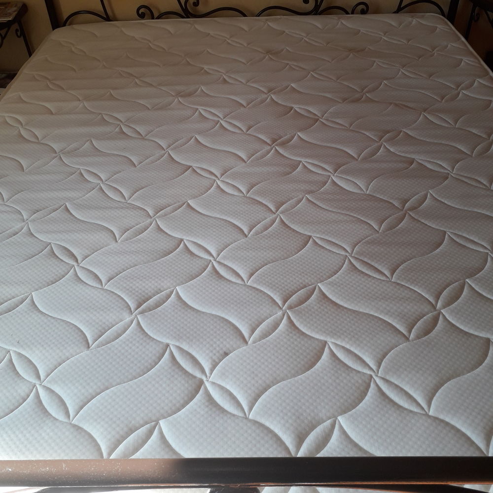 Ensemble sommier et matelas 200 Sept�mes-les-Vallons (13)