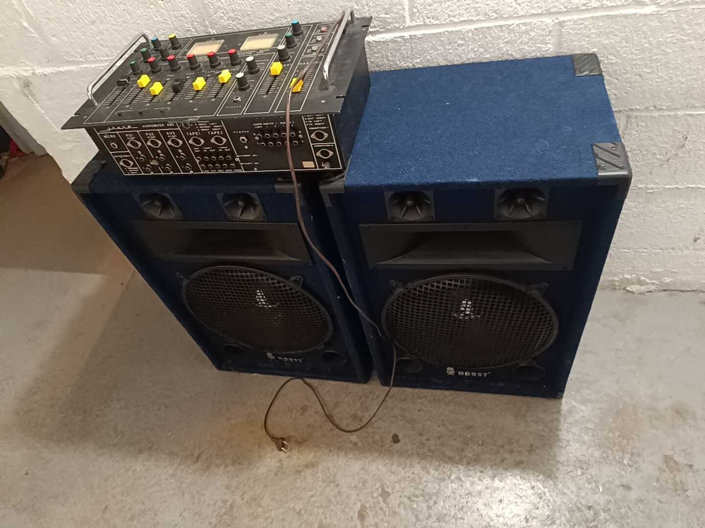 Ensemble de Sonorisation amplificateur et Haut parleur 300 Ch�tillon (92)