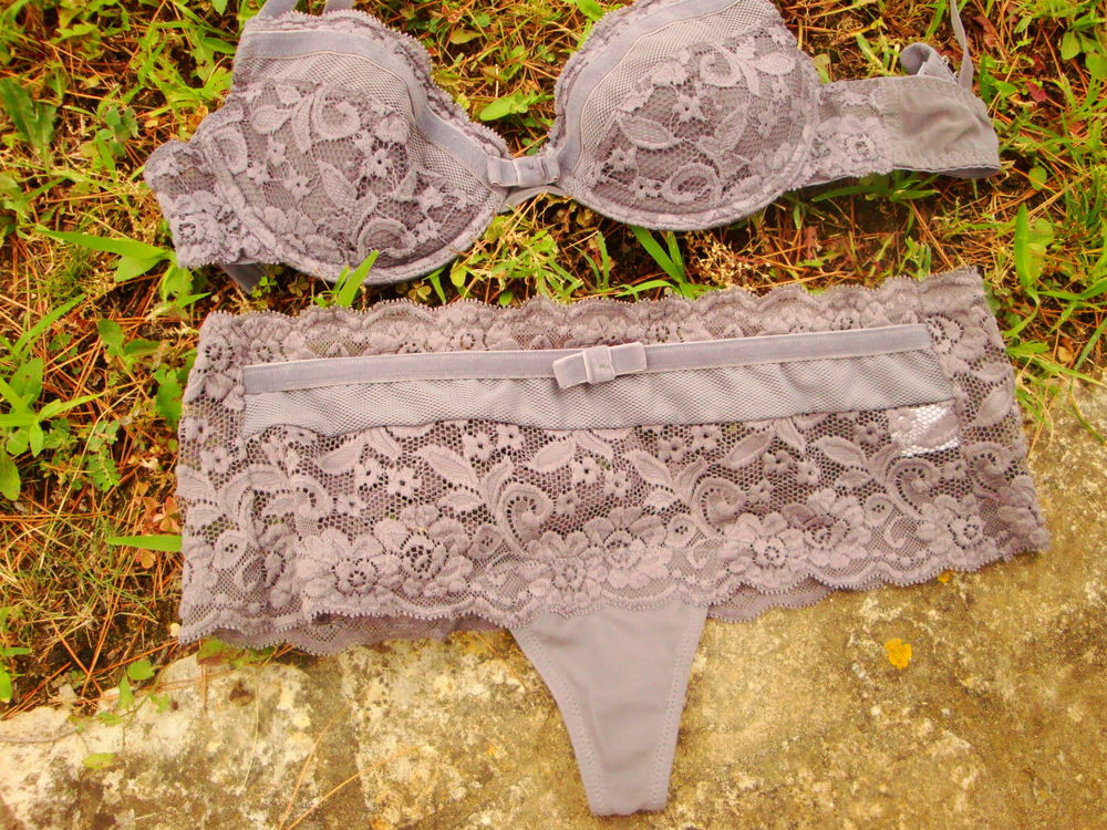 Ensemble soutien gorge et culotte gris fonc� 10 Nimes (30)