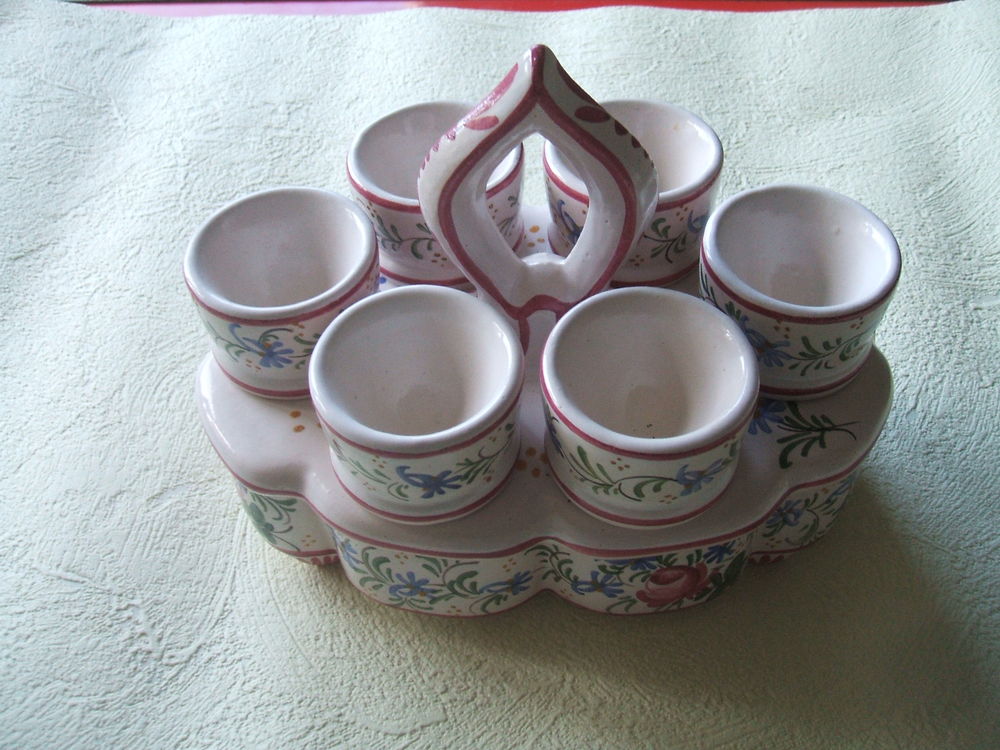 Ensemble support et 6 coquetiers floraux r�f�renc� FORAH 40 Le Taillan-M�doc (33)