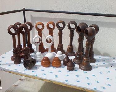 ENSEMBLE DE SUPPORTS ET EMBOUTS DE BARRE DE RIDEAU 20 Riec-sur-Belon (29)