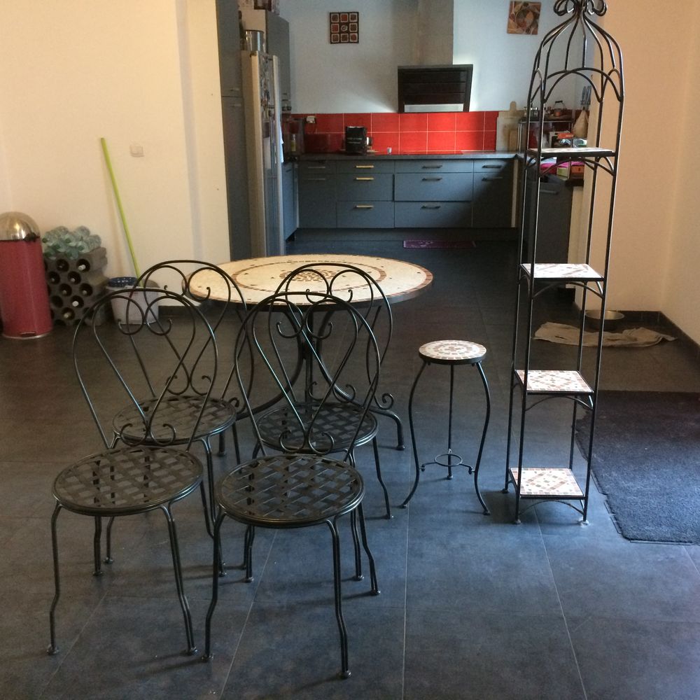 Ensemble table chaise �tag�re gu�ridon en mosaique 250 Orl�ans (45)