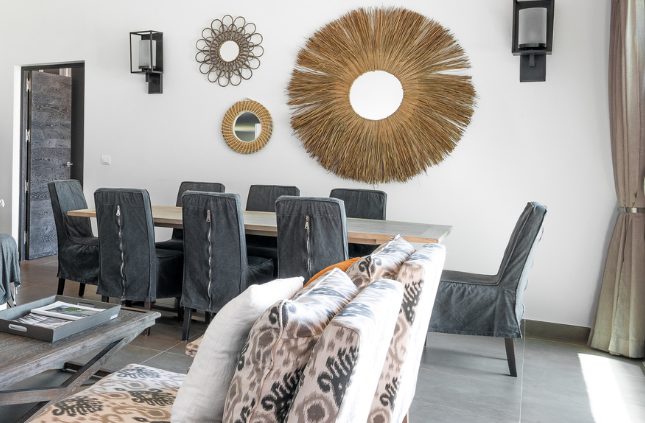 Bel ensemble table + 8 chaises 500 Porto-Vecchio (20)