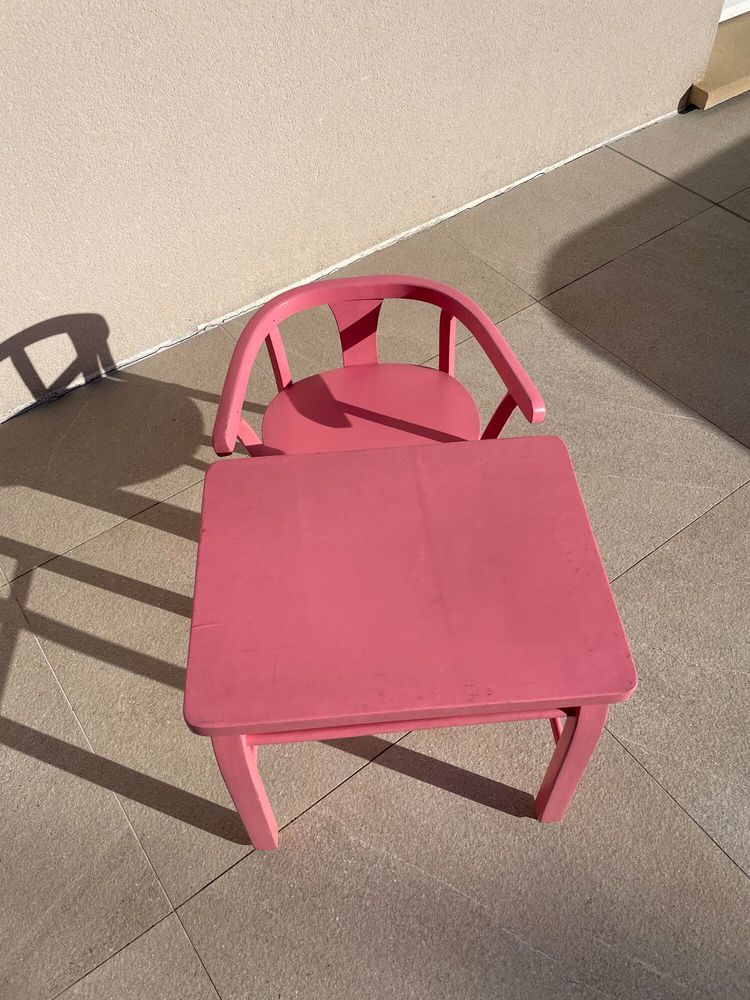 Ensemble table + fauteuil pour petit enfant 20 Milly-la-For�t (91)