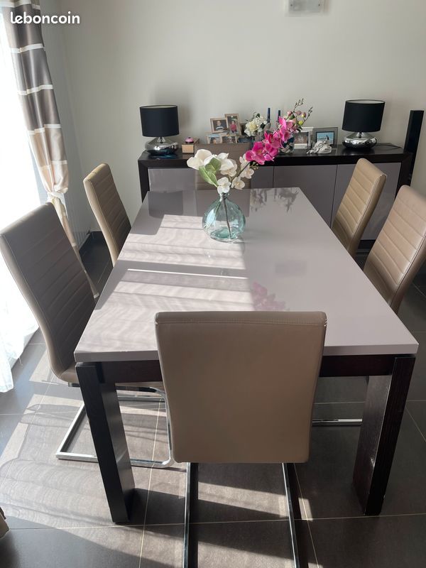 Ensemble Table � Manger et Chaises (x6) 300 Viroflay (78)