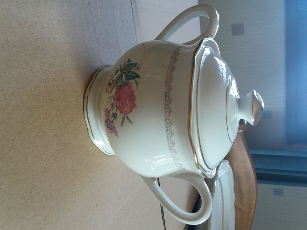 ENSEMBLE 12 TASSES A CAFE ET SUCRIER   DIGOIN SARGUEMINE   30 Foss� (41)