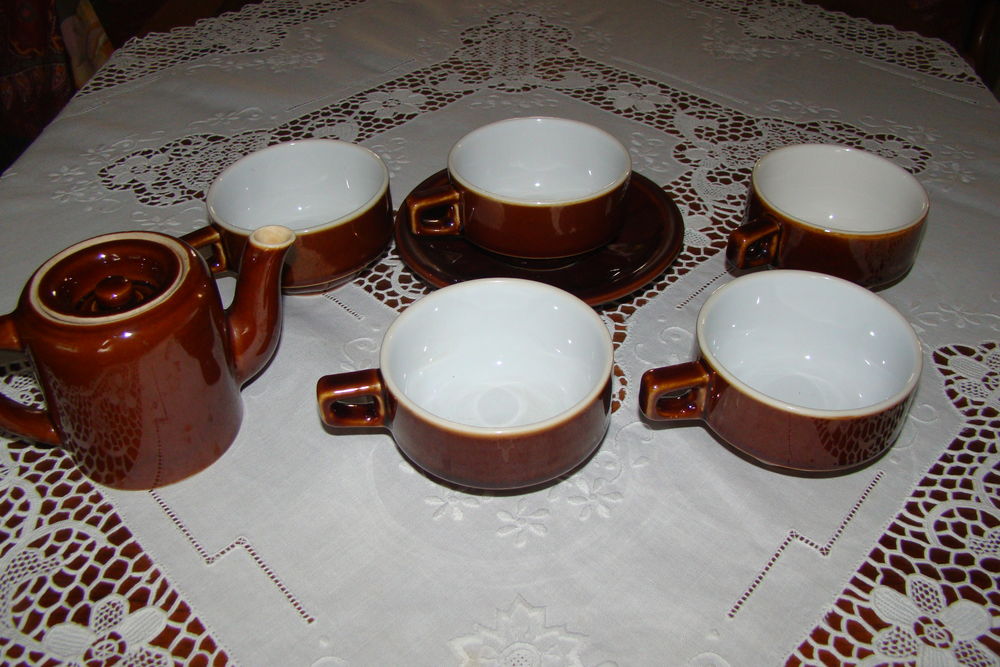 Ensemble de tasses, th�i�re bistrot - vintage ann�es 1970
30 Gargenville (78)