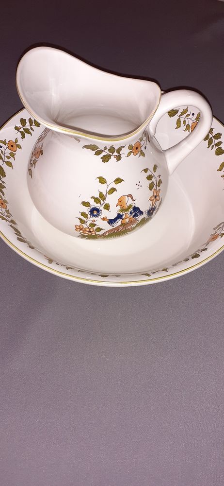 Ensemble de toilette 18 Toulon (83)