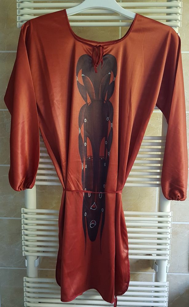 Ensemble tunique et pantalon en satin NEUF 25 Marignane (13)