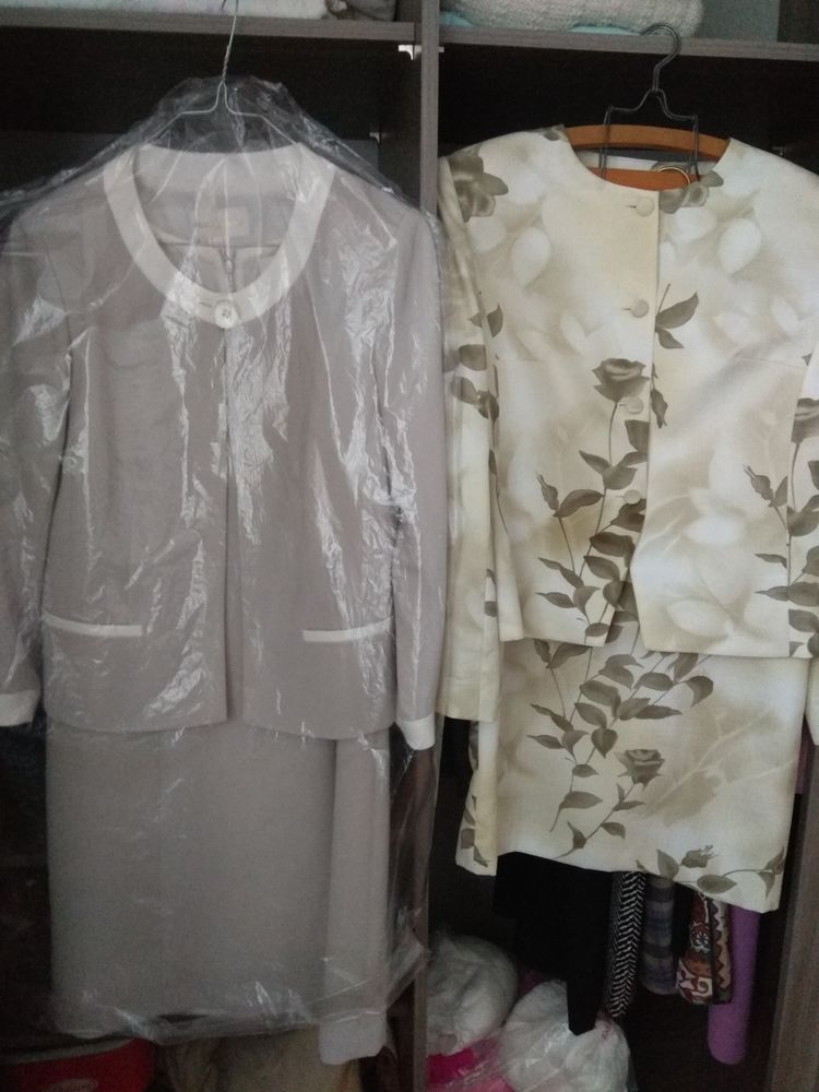 ensemble veste- jupe ou robe 0 Mondelange (57)