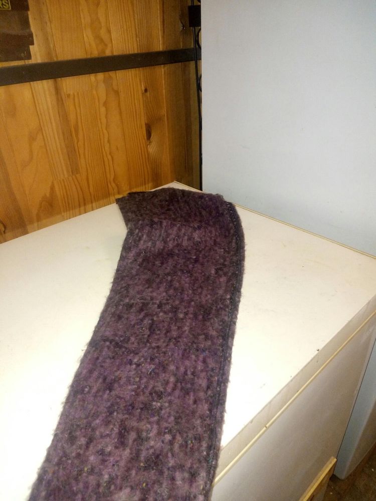 ENSEMBLE VESTE LAINE CAMIEU DE VIOLETS BON ETAT 50 Levainville (28)