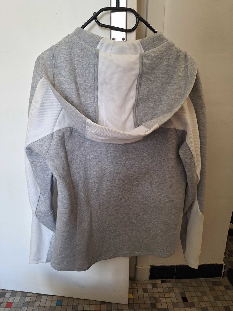 Ensemble Veste+legging Puma femme Taille M 50 Villeurbanne (69)