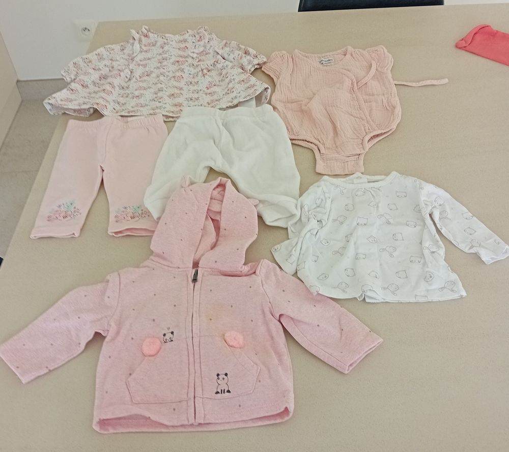 Ensemble V�tements Fille/B�b�/3 Mois 5 Saint-Dizier (52)