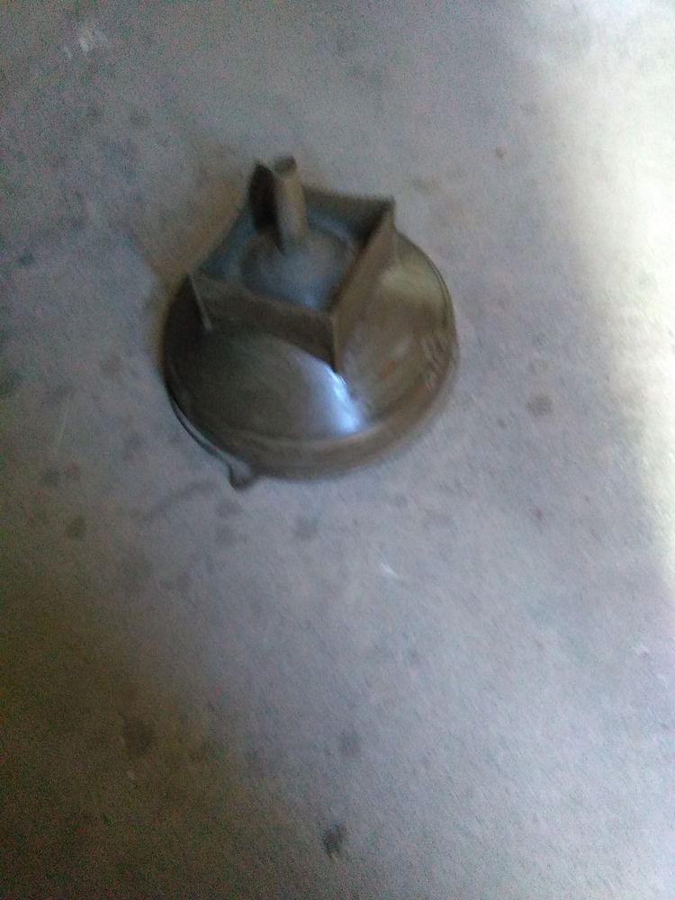 2 entonnoirs de cave 20 Servian (34)