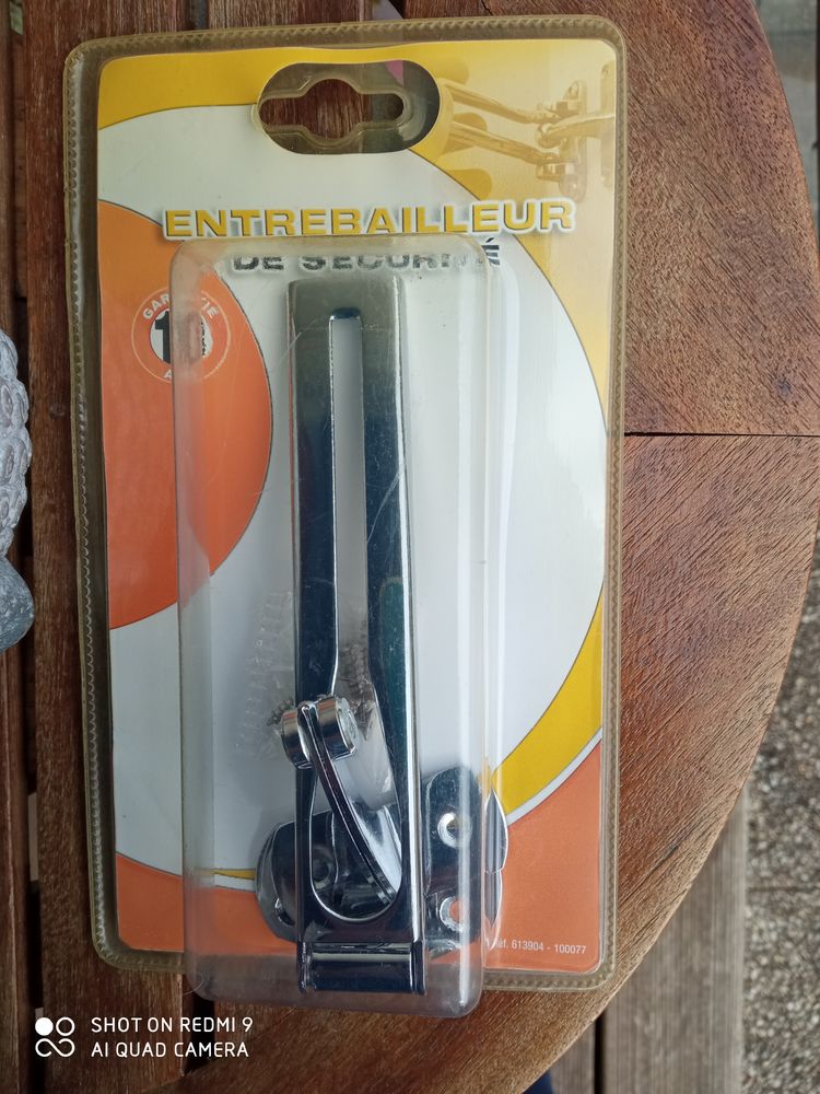 Entrebailleur de s�curit� 6 Saint-Yvi (29)