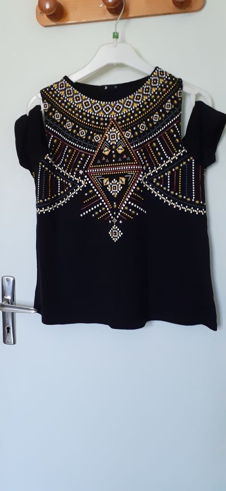 Top �paules d�nud�es taille M 4 Grisolles (82)