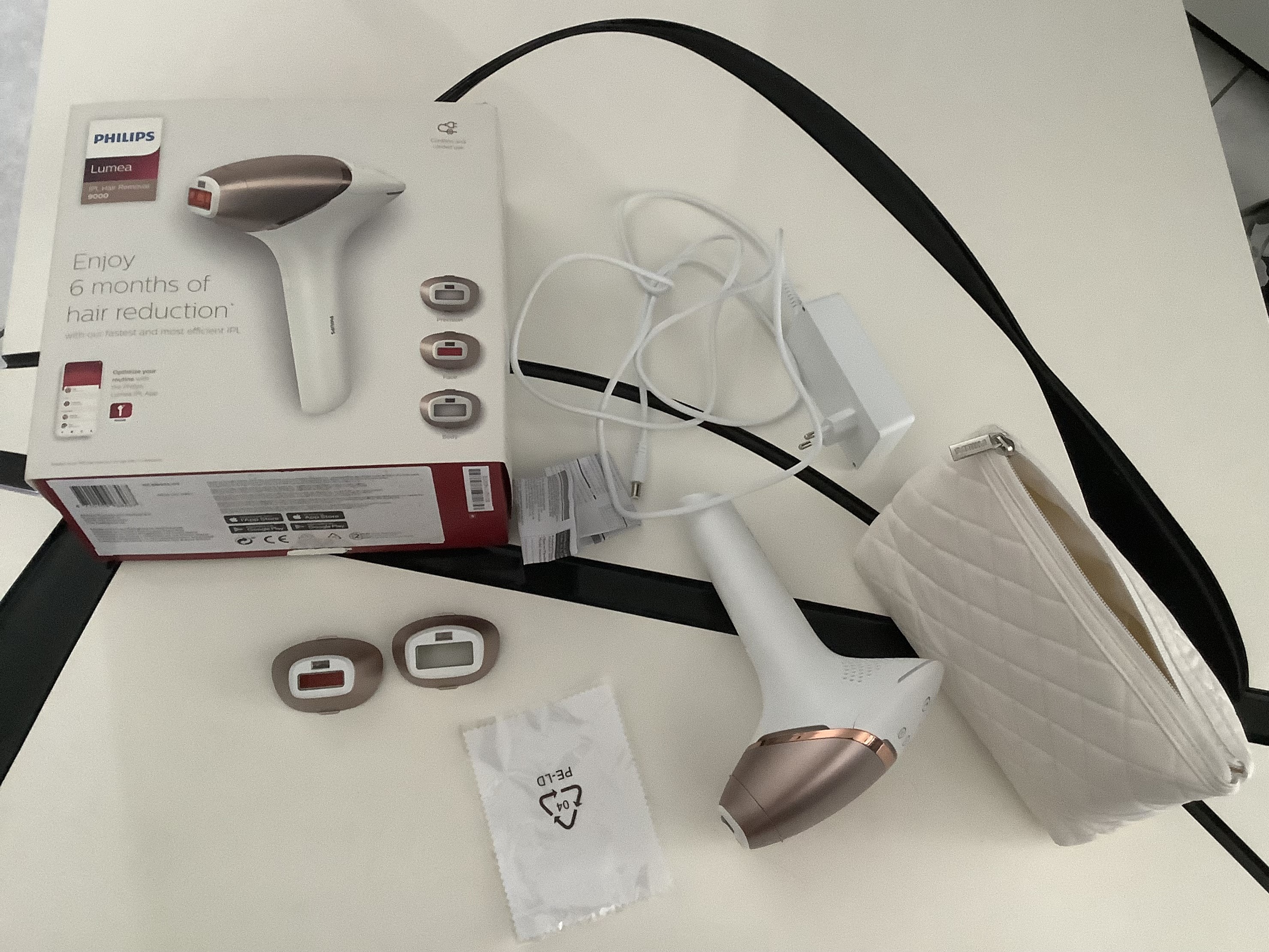 Epilateur a lumiere puls�e Lumea IPL 9000 Series - Philips 350 Pontacq (64)