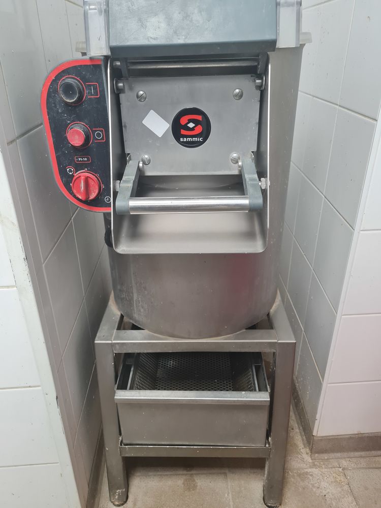 �plucheuse � pomme de terre 980 Valence (26)