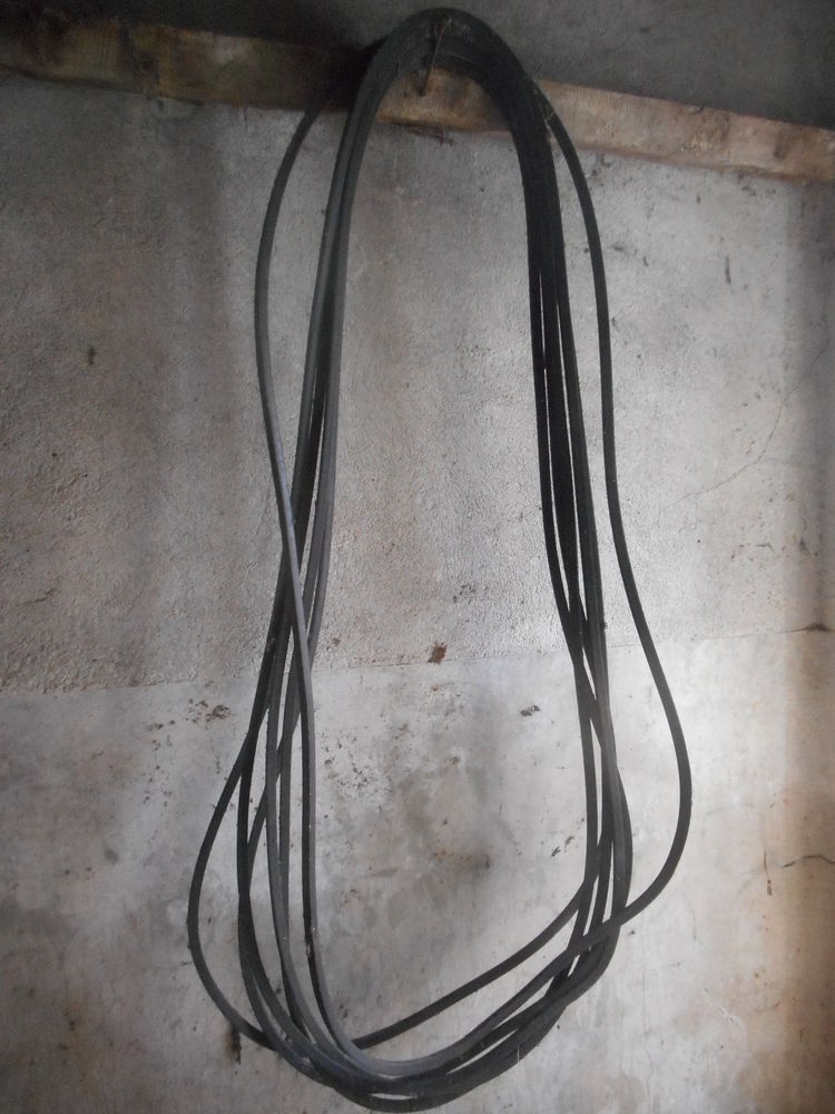 �plucheuse pompe a gasoil 220 volt lot grande couroie etc 0 Saran (45)