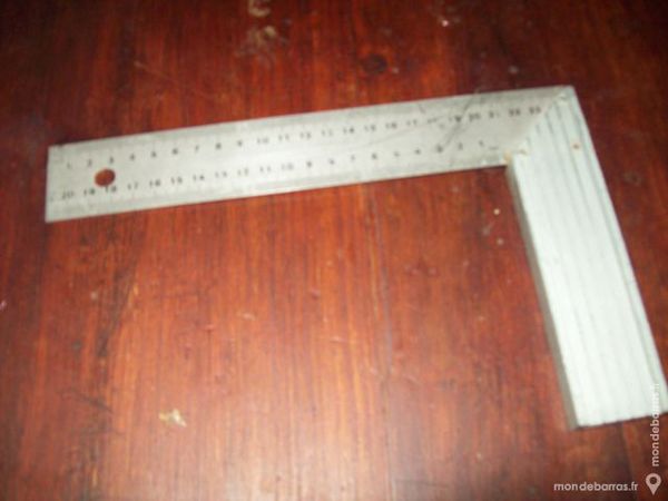 Equerre de menuisier 5 Lyon 8 (69)