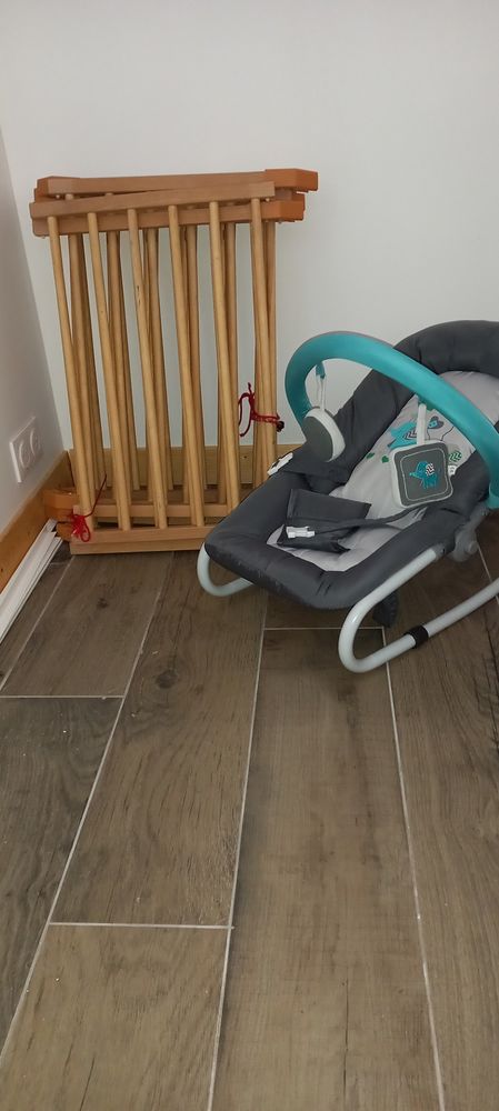 �quipement  b�b� 50 Grillon (84)