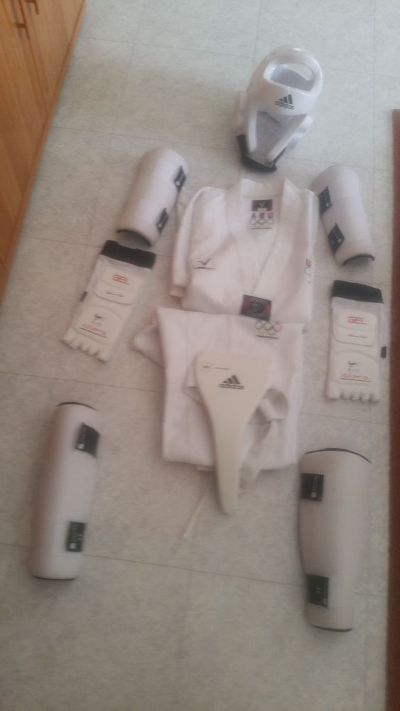 �quipement de combat:TAEKWONDO T2 100 Saint-Gratien (95)