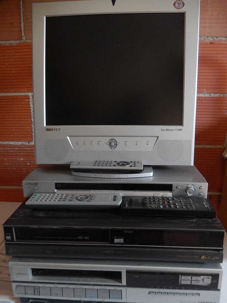  Equipement  montage vid�o VHS 60 Saint-Paul-de-Fenouillet (66)