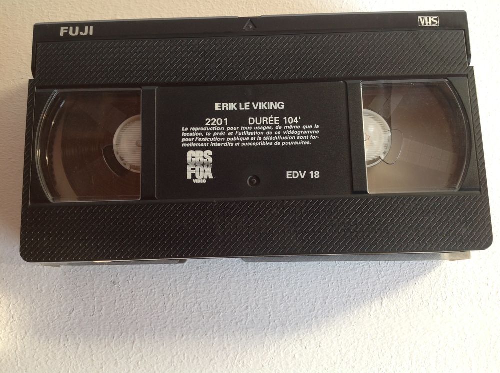 ERIK LE VIKING AVEC TIM ROBBINS K7 VID�O Envoi Possible
2 Tr�gunc (29)