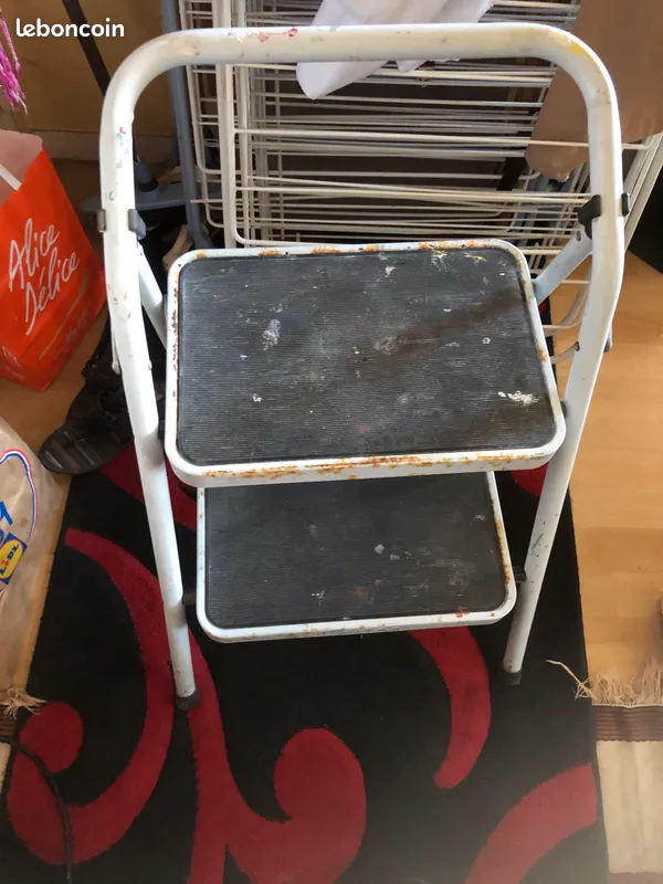 Escabeau 2marches 35 Ivry-sur-Seine (94)