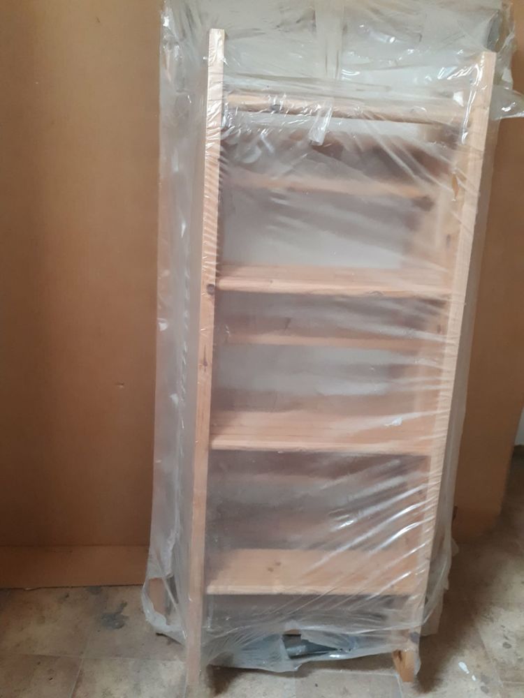 Escalier escamotable mi-mont� isol� en sapin
199 Corbie (80)