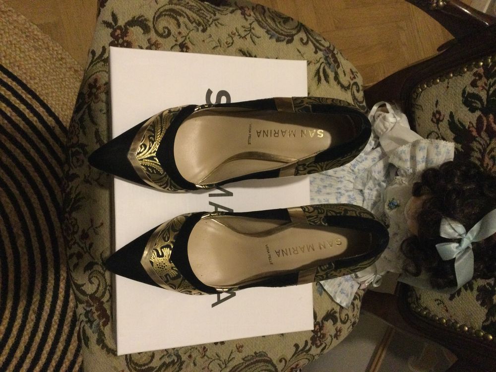 ESCARPIN Cuir Noir Dor� SAN MARINA Pointure 36 25 Montmagny (95)